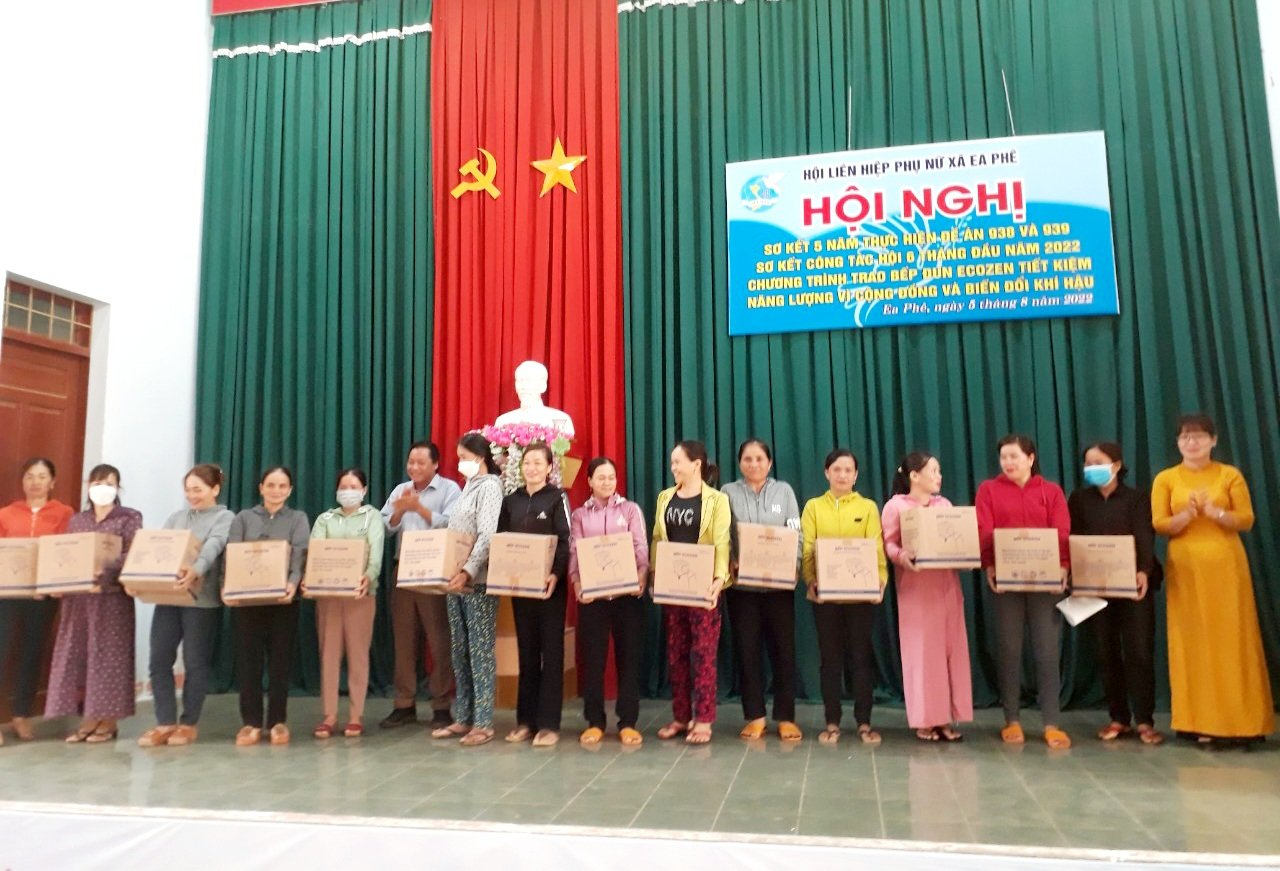 Ngày 05/08/2022 UBND xã và Hội Liên hiệp Phụ nữ xã tổ chức Hội nghị sơ kết 05 năm thực hiện Đề án 938 về “Tuyên truyền, giáo dục, vận động, hỗ trợ phụ nữ tham gia giải quyết một số vấn đề xã hội liên quan đến phụ nữ giai đoạn 2017 - 2027” và Đề án 939 về “Hỗ trợ phụ nữ khởi nghiệp giai đoạn 2017 - 2025”.